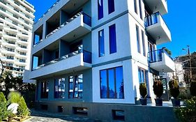 Queen Tamar Pension